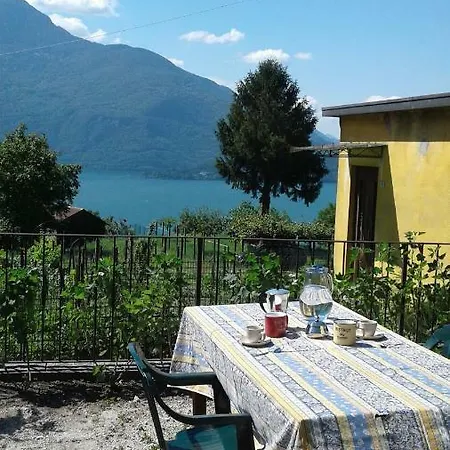 Casa Giardino Vista Lago Apartment