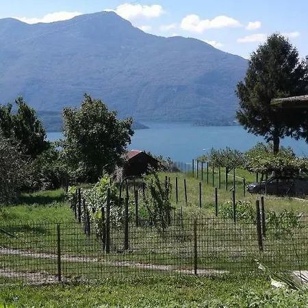 Casa Giardino Vista Lago Apartman Vercana