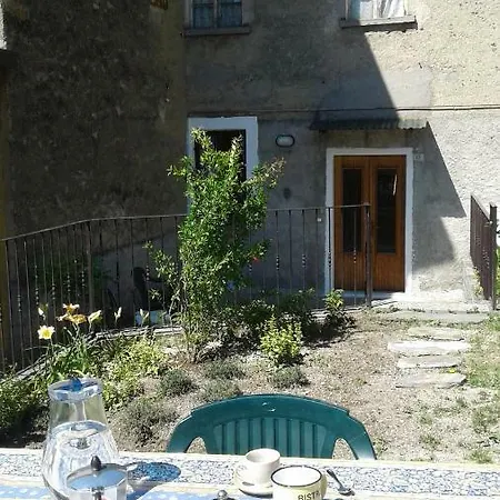 Casa Giardino Vista Lago Apartment *